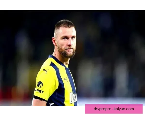 什克里尼亚尔防守数据持续提升，成为球队防线的重要支柱